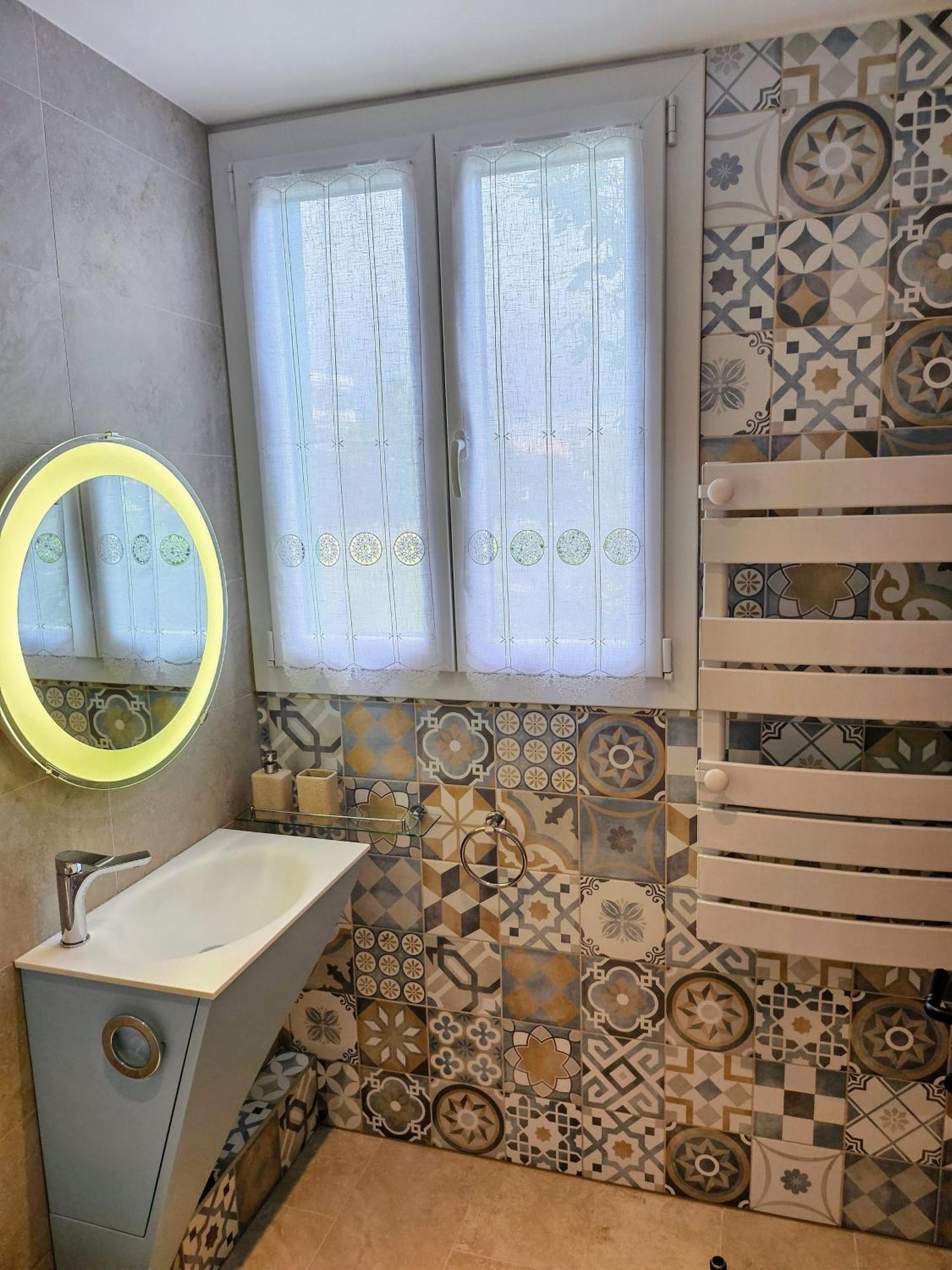 Charmant Studio Pres De La Plage Avec Jacuzzi Et Terrasse Privative Вилньов Любе Екстериор снимка